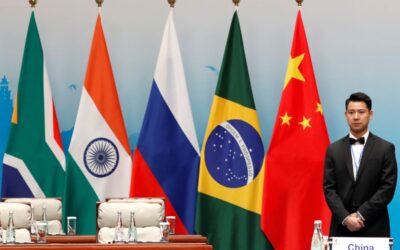 BRICS Analysis: Expert Declares US Dollar at Its Limits, Urges Shift to Bitcoin (BTC)