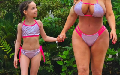 COCO AUSTIN AND DAUGHTER, CHANEL TWIN IN SWIMWEAR