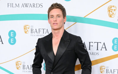 Eddie Redmayne won’t make eye contact with his fans in public