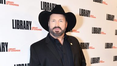 Garth Brooks Lawsuit: Makeup Artist Accuses Singer of Sexual Assault