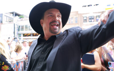 Garth Brooks Responds to Rape Allegations, Calls It a “Money Grab”