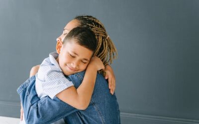 HERE ARE FIVE POSITIVE THINGS THAT PARENTS CAN DO TO HELP THEIR OVERWHELMED CHILDREN