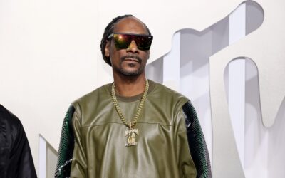 Snoop Dogg Voices Frustration Over New Rappers Sampling Classic Records: “They F**king It Up” [Video]