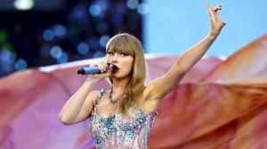 Taylor Swift’s Thanksgiving Plans Won’t Include Travis Kelce & There’s a Major Reason Why