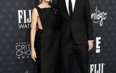 Naomi Watts and Liev Schreiber welcome son Sasha Schreiber to red carpet