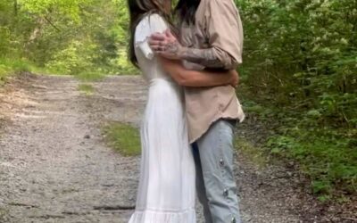 Billy Ray Cyrus shares most romantic photo with Elizabeth Hurley yet, days after debuting relationship