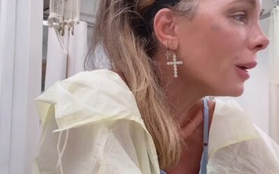 Kate Beckinsale shares a tearful video of herself singing to her mother in hospital amid her cancer battle