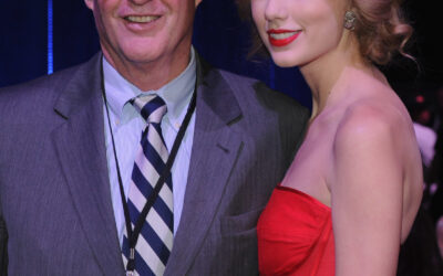 Taylor Swift remains by her dad’s side after he undergoes major heart surgery